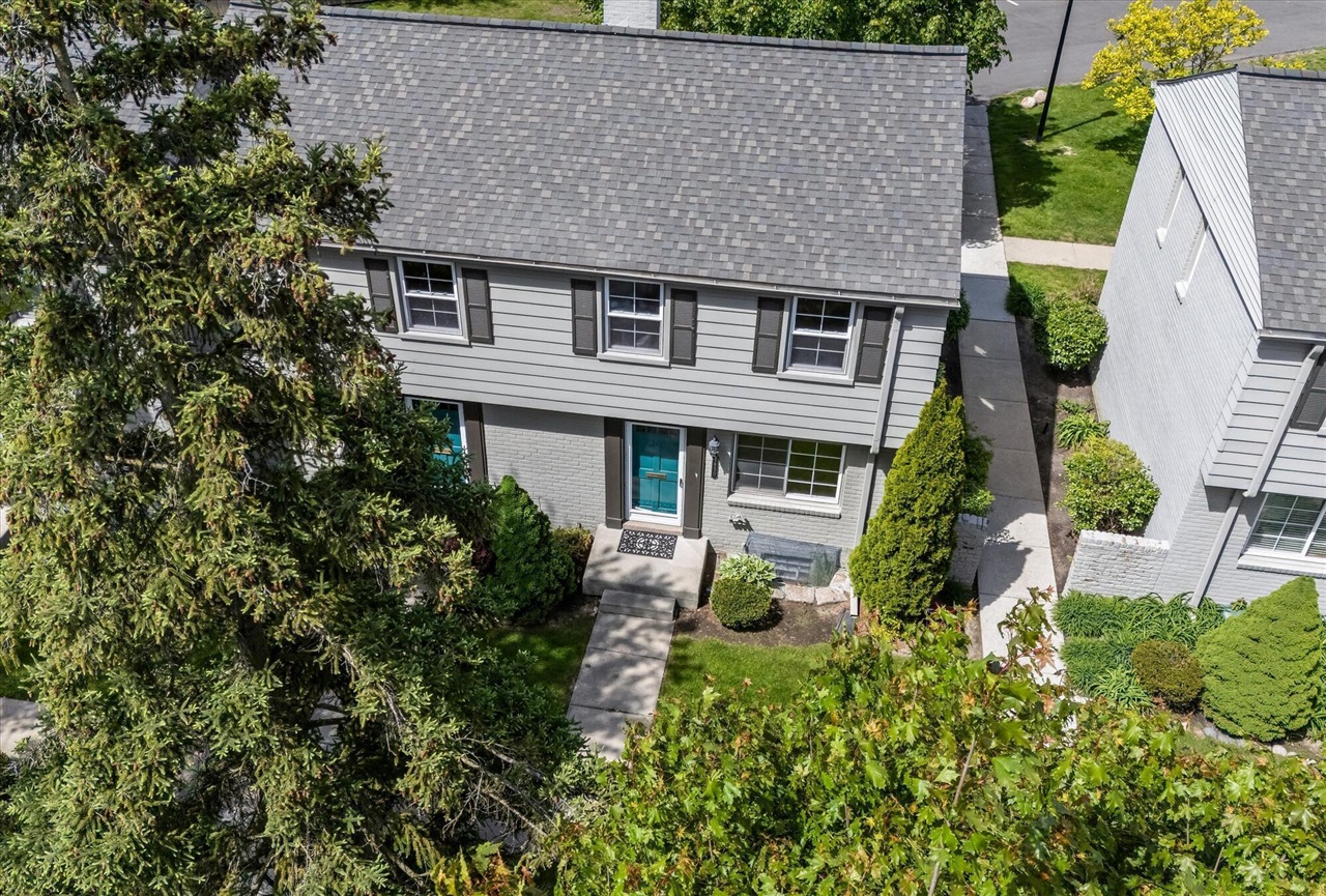 1650 Graefield Road Birmingham, MI 48009 - Photo 1 of 27