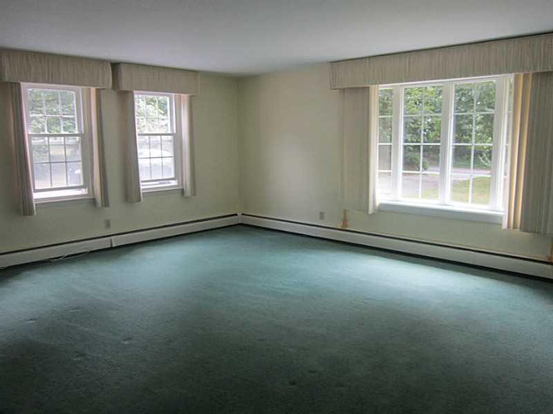 241 Torrey Road South Kingstown, RI 02879 - Photo 2 of 20 Living Room.