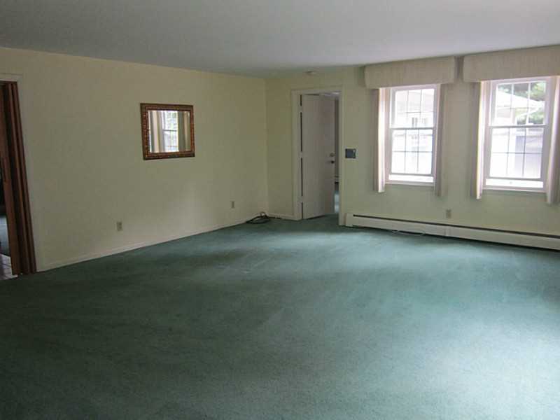241 Torrey Road South Kingstown, RI 02879 - Photo 3 of 20 Living Room.