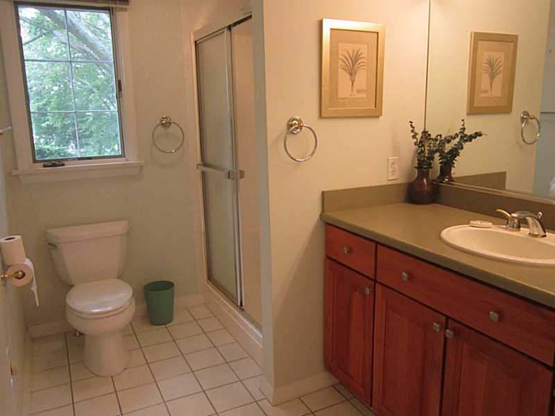 241 Torrey Road South Kingstown, RI 02879 - Photo 6 of 20 Bathroom.