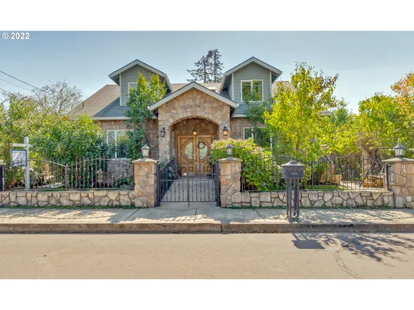 $569,950 | 38376 Hood Street, Sandy, OR 97055