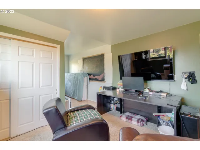 $569,950 | 38376 Hood Street, Sandy, OR 97055