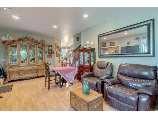 $569,950 | 38376 Hood Street, Sandy, OR 97055