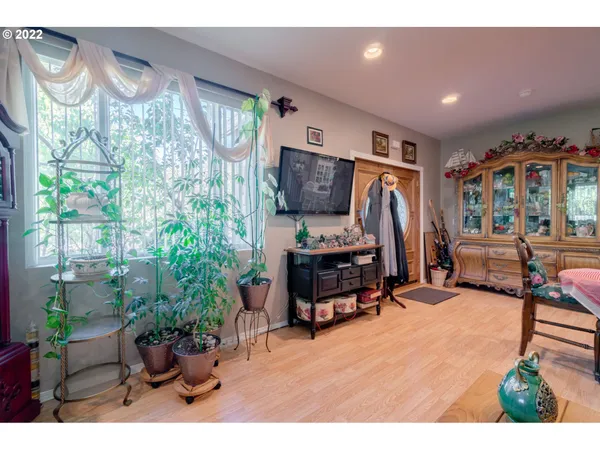 $569,950 | 38376 Hood Street, Sandy, OR 97055