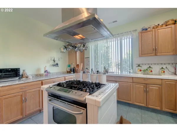 $569,950 | 38376 Hood Street, Sandy, OR 97055