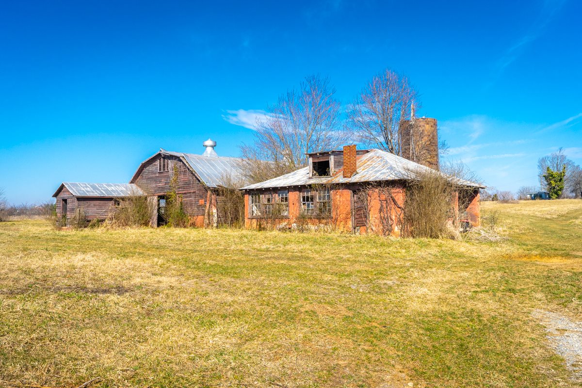 387 Shalom Road Waynesboro, VA 22980 - Photo 40 of 49 Gallery Image 40
