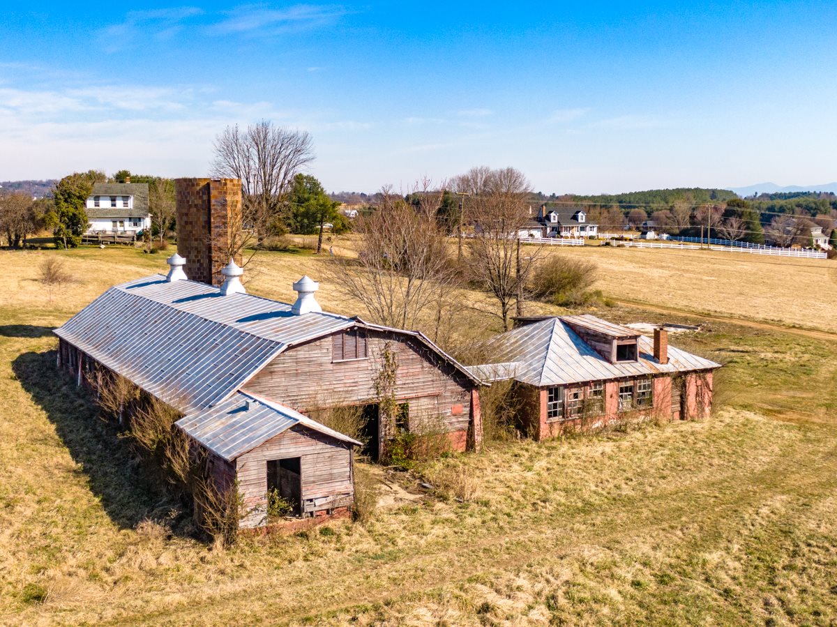 387 Shalom Road Waynesboro, VA 22980 - Photo 6 of 49 Gallery Image 6