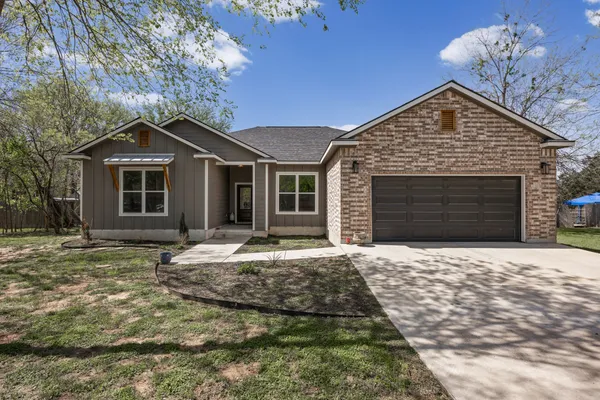 $425,000 | 145 Haliimaile Lane, Bastrop, TX 78602