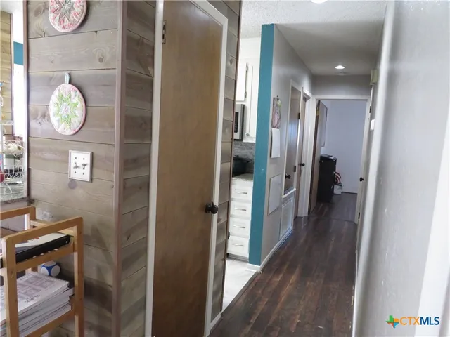 a close view of sink and tap