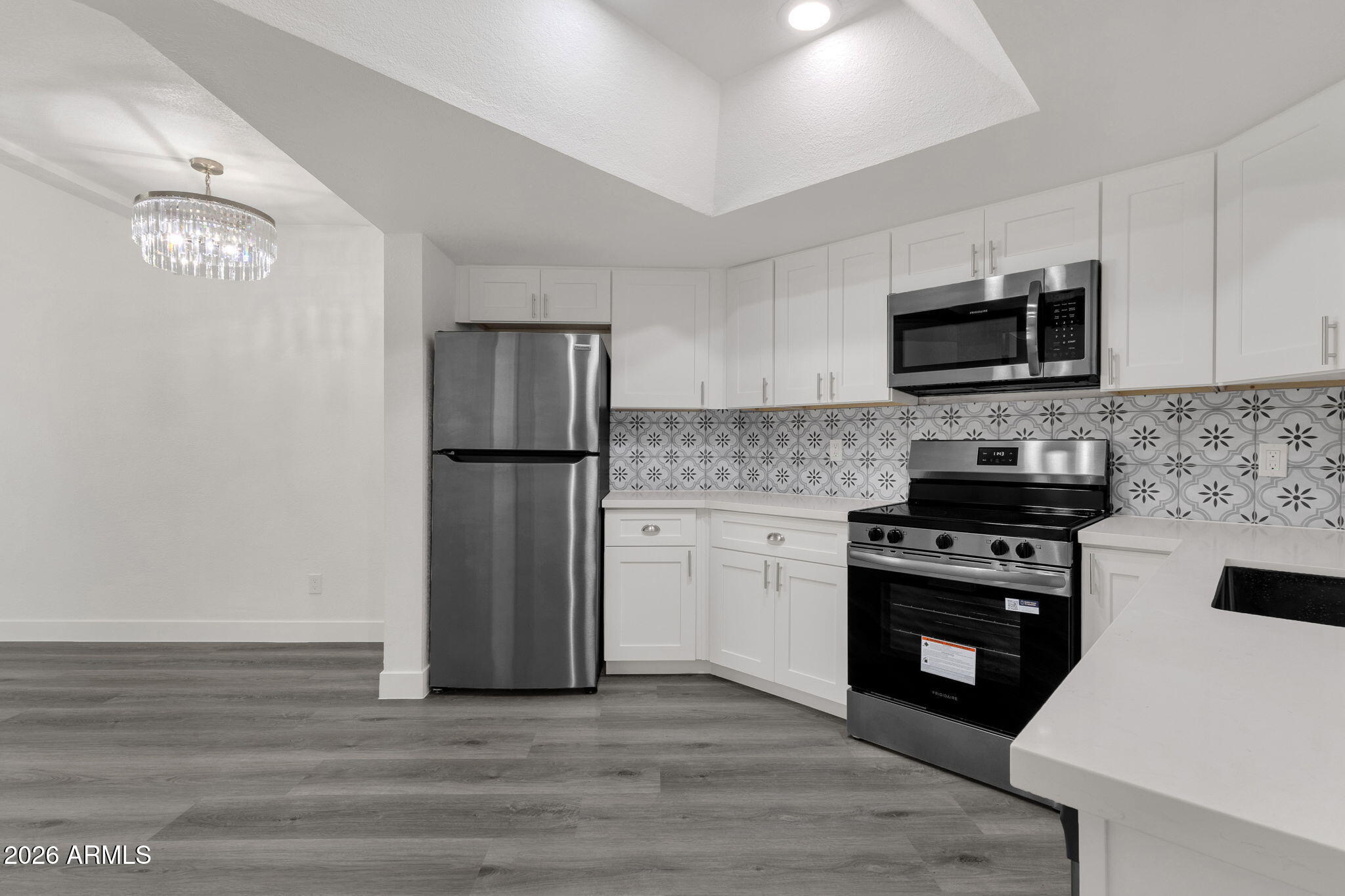 4126 West Boca Raton Road Phoenix, AZ 85053 - Photo 10 of 32 16-web-or-mls-16