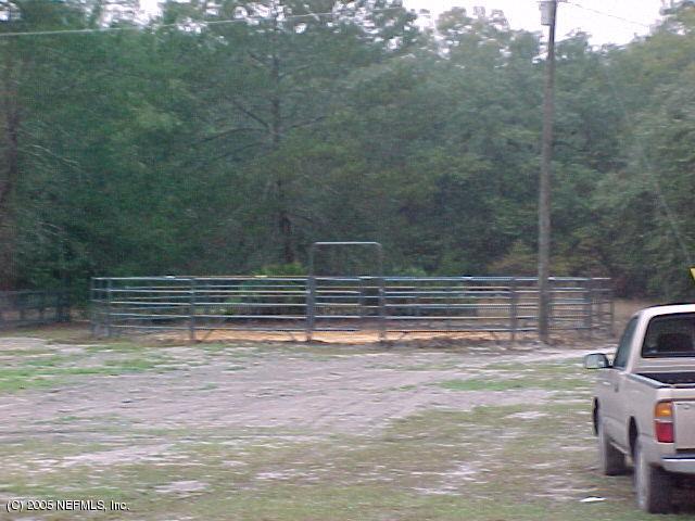 4960 M Lake Road Keystone Heights, FL 32656 - Photo 8 of 9 Horse Stall/Stable