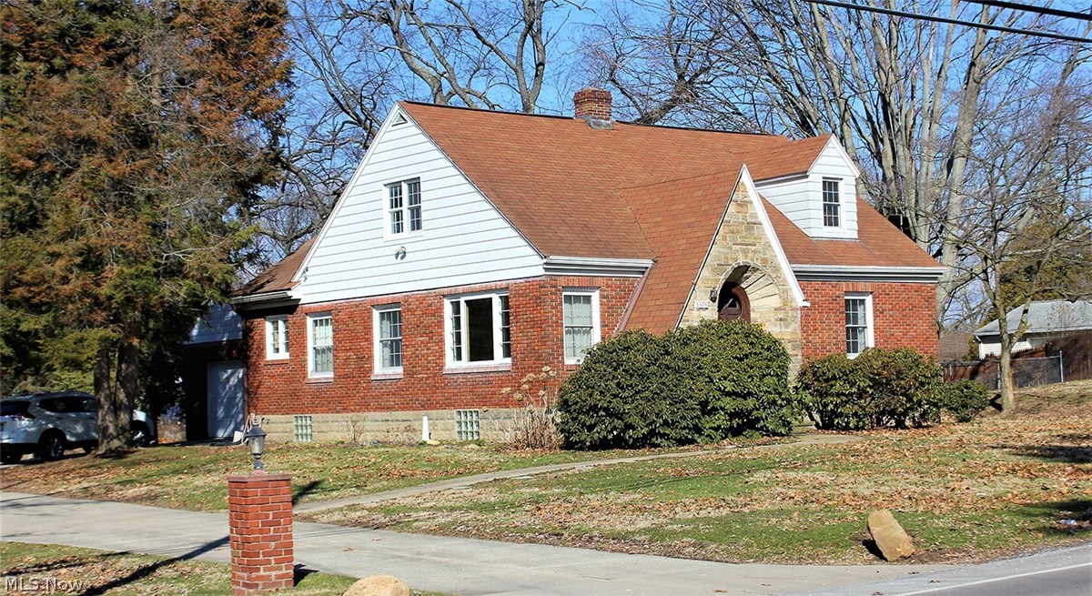 3374 Cormany Road Akron, OH 44319 - Photo 4 of 10 Gallery Image 4