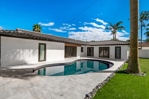 $1,187,999 | 4721 Bayview Drive, Fort Lauderdale, FL 33308