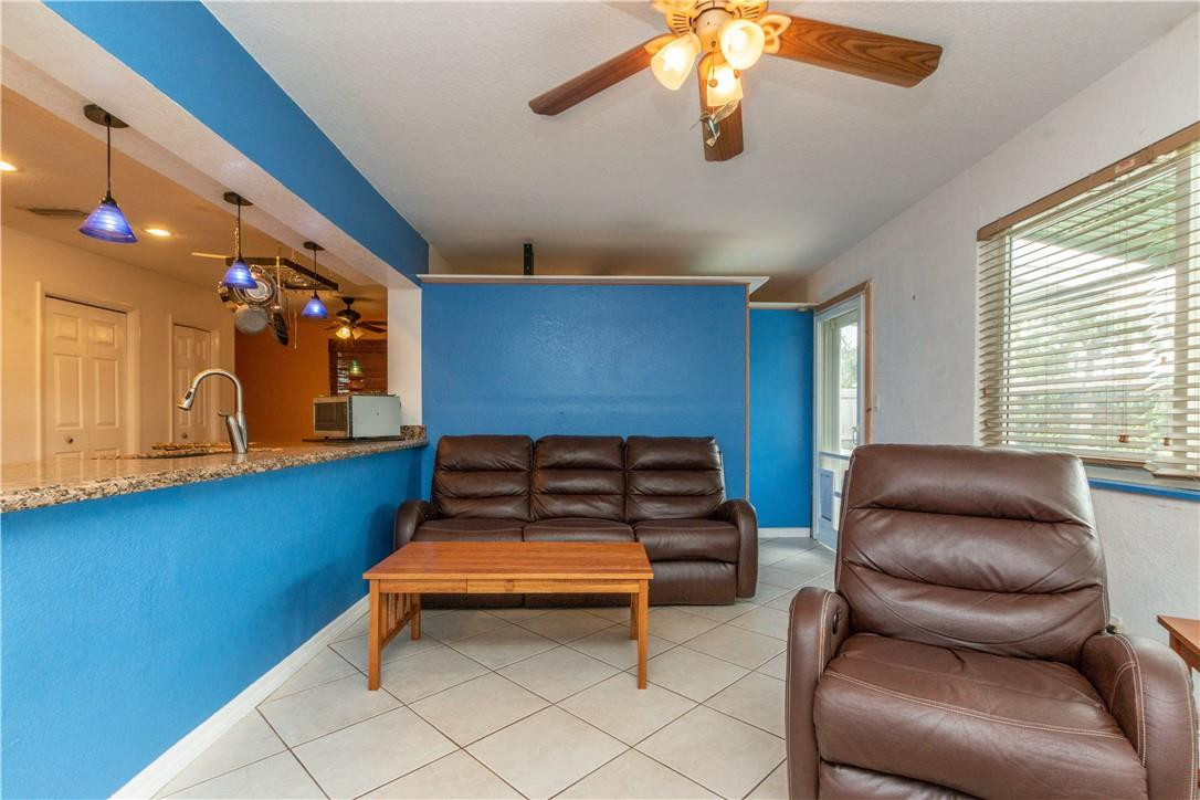 2123 North 31st Road Hollywood, FL 33021 - Photo 13 of 37 Photo 13