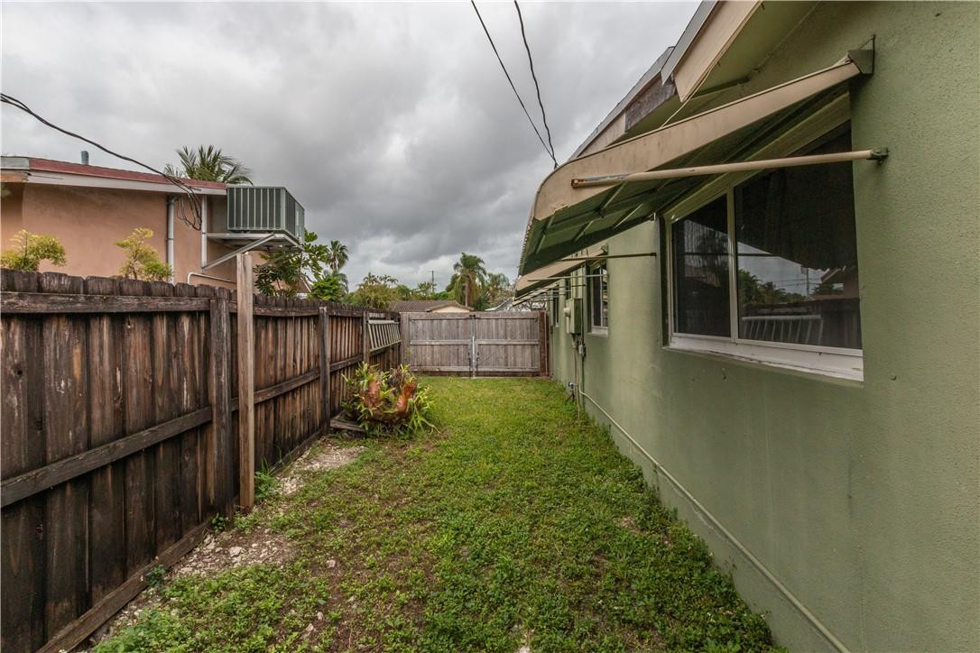 2123 North 31st Road Hollywood, FL 33021 - Photo 34 of 37 Photo 34