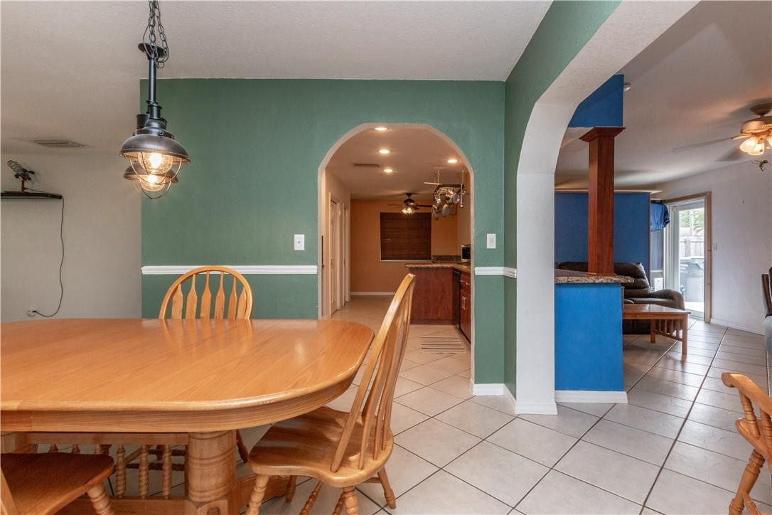2123 North 31st Road Hollywood, FL 33021 - Photo 8 of 37 Photo 8