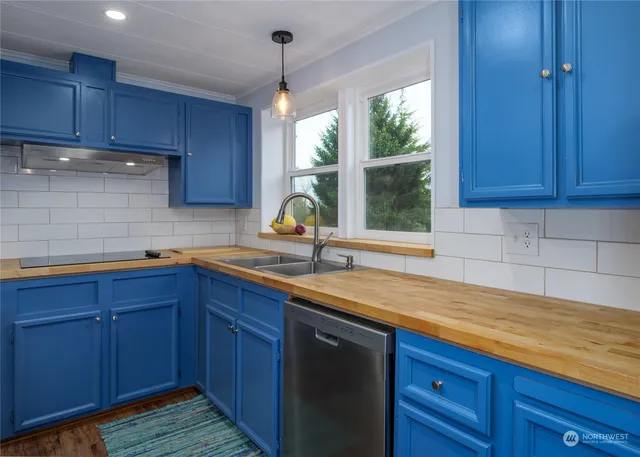 $690,000 | 4495 Sequim-Dungeness Way, Sequim, WA 98382