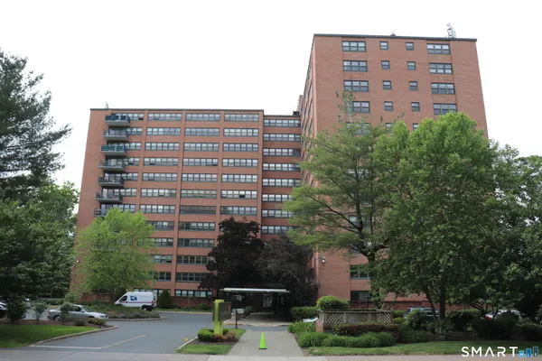 $99,900 | 31 Woodland Street, Unit 7N, Hartford, CT 06105