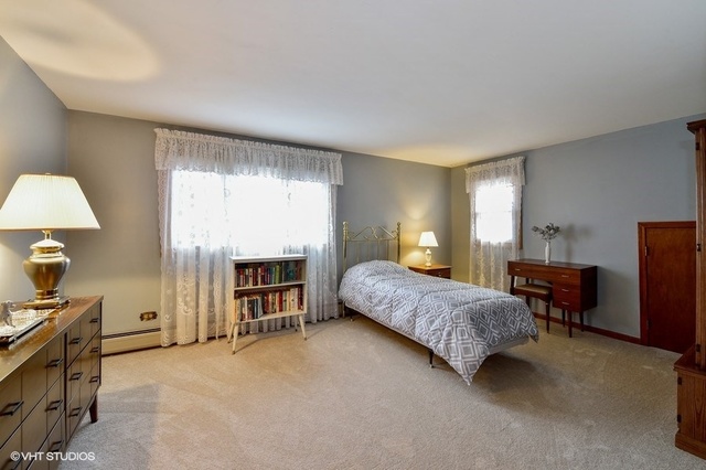 294 Lawton Road Riverside, IL 60546 - Photo 14 of 30