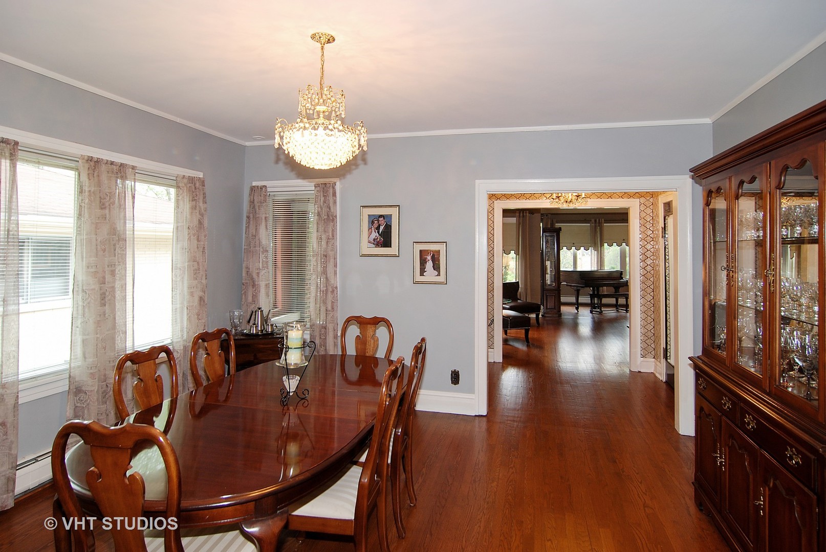 294 Lawton Road Riverside, IL 60546 - Photo 9 of 30