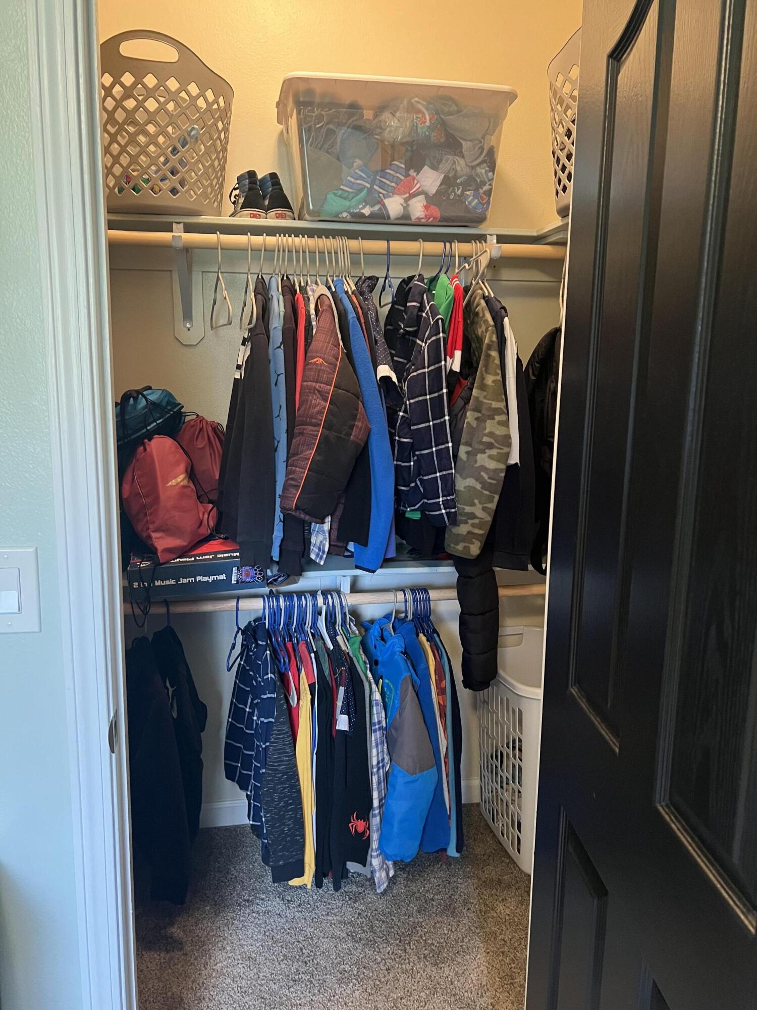 5500 Balls Ferry Road Anderson, CA 96007 - Photo 25 of 49 Walk-in closet