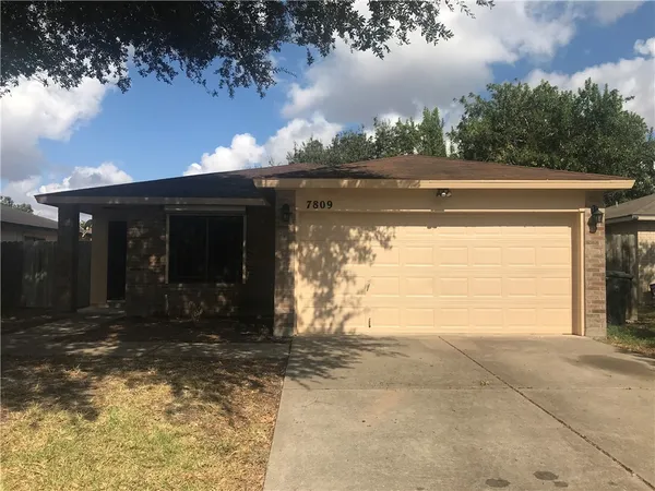 $1,595 | 7809 Elk Drive, Corpus Christi, TX 78414