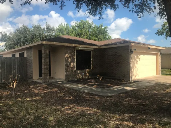 $1,595 | 7809 Elk Drive, Corpus Christi, TX 78414