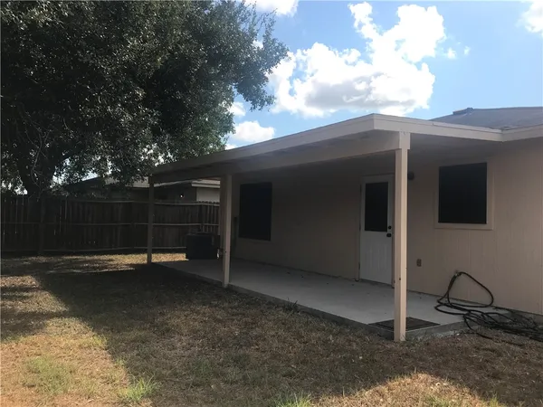 $1,595 | 7809 Elk Drive, Corpus Christi, TX 78414