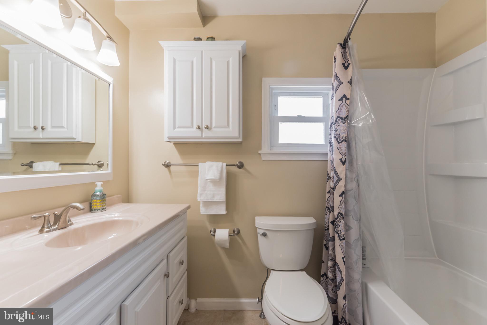 1036 Tomlinson Road Philadelphia, PA 19116 - Photo 19 of 30 Gallery Image 19