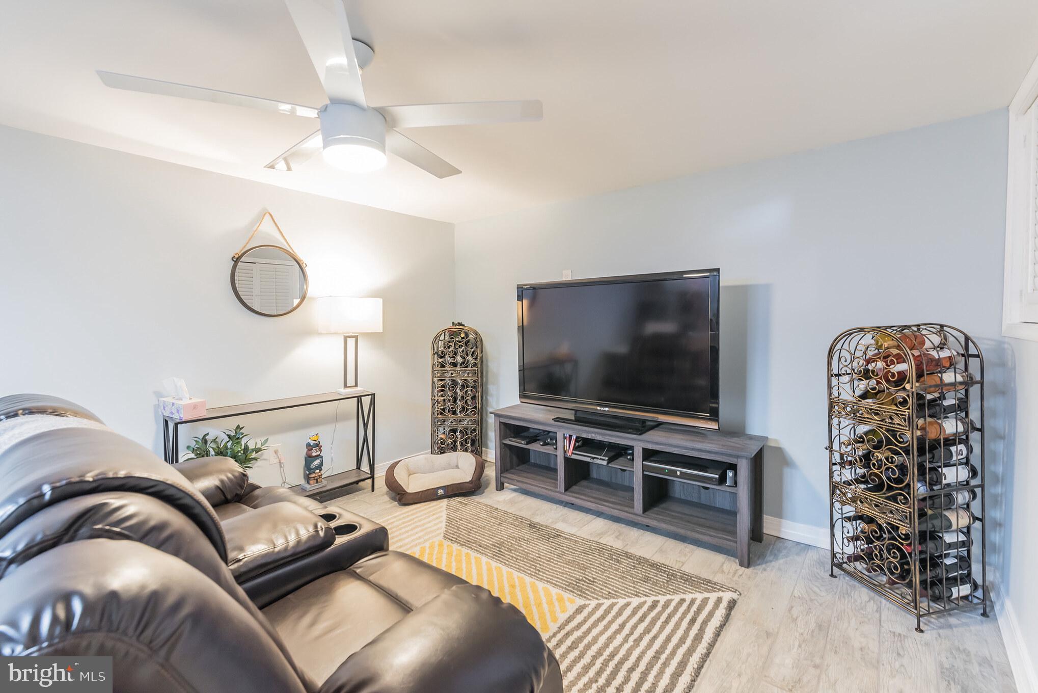 1036 Tomlinson Road Philadelphia, PA 19116 - Photo 25 of 30 Gallery Image 25