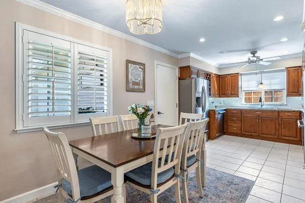 $419,500 | 30 West Swift Avenue, Clovis, CA 93612