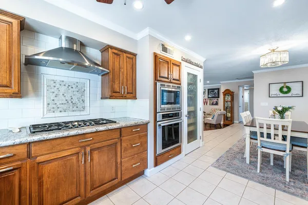 $419,500 | 30 West Swift Avenue, Clovis, CA 93612