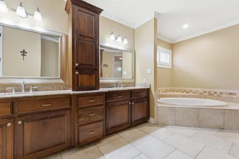 $480,000 | 926 Carondelet Drive, Lake Charles, LA 70605