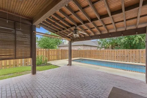 $480,000 | 926 Carondelet Drive, Lake Charles, LA 70605