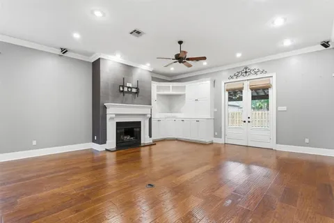 $480,000 | 926 Carondelet Drive, Lake Charles, LA 70605