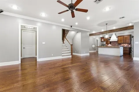 $480,000 | 926 Carondelet Drive, Lake Charles, LA 70605