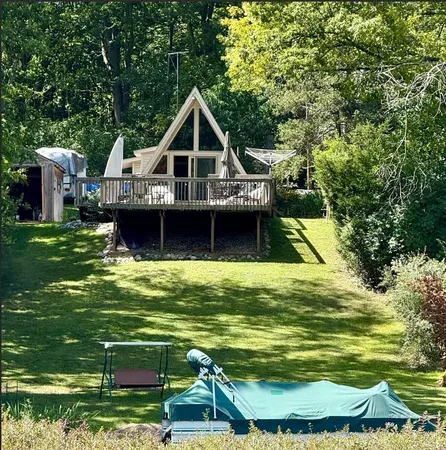 $259,000 | 1110 Cambridge Drive, Onsted, MI 49265