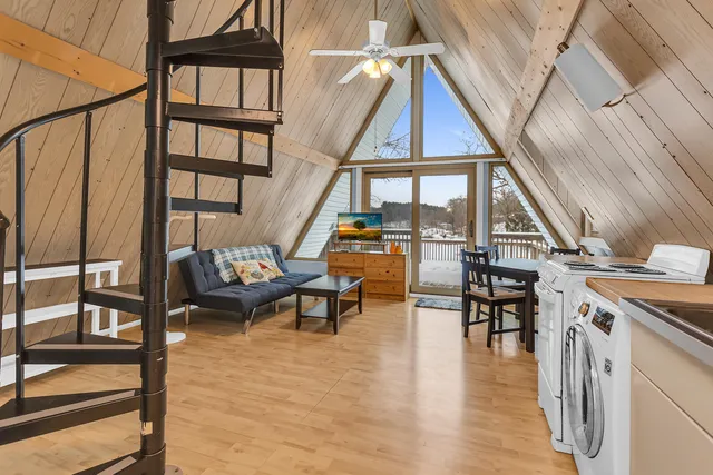 $259,000 | 1110 Cambridge Drive, Onsted, MI 49265