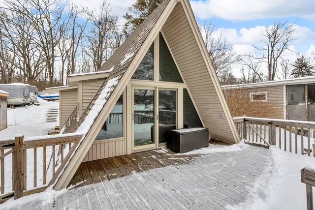 $259,000 | 1110 Cambridge Drive, Onsted, MI 49265