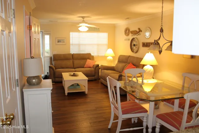 $1,950 | 701 1st Avenue South, Unit 32, North Myrtle Beach, SC 29582