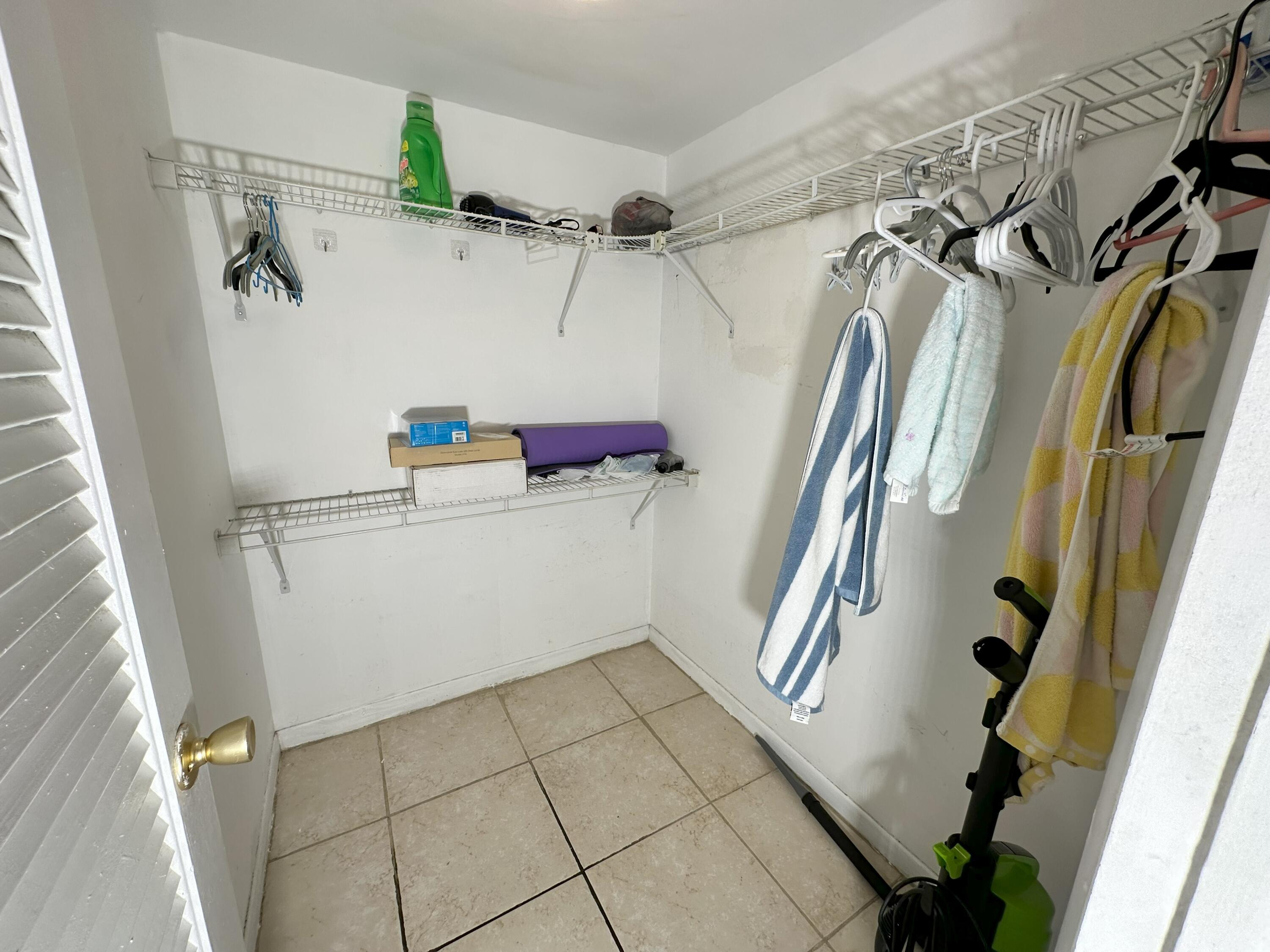 636 Northwest 13th Street, Unit 280 Boca Raton, FL 33486 - Photo 7 of 16 Master Closet