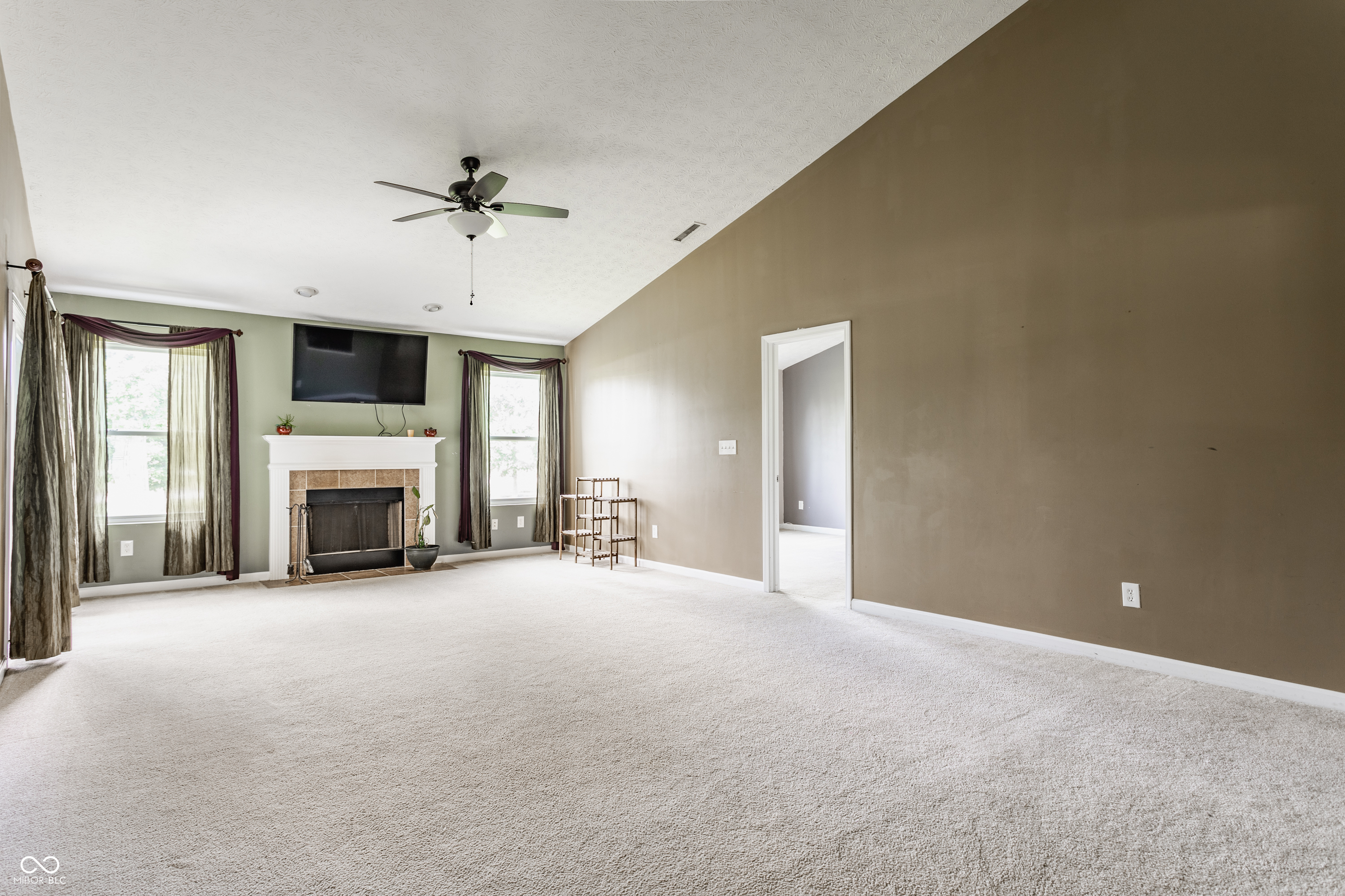 3872 Dusty Sands Road Whitestown, IN 46075 - Photo 4 of 24 Gallery Image 4