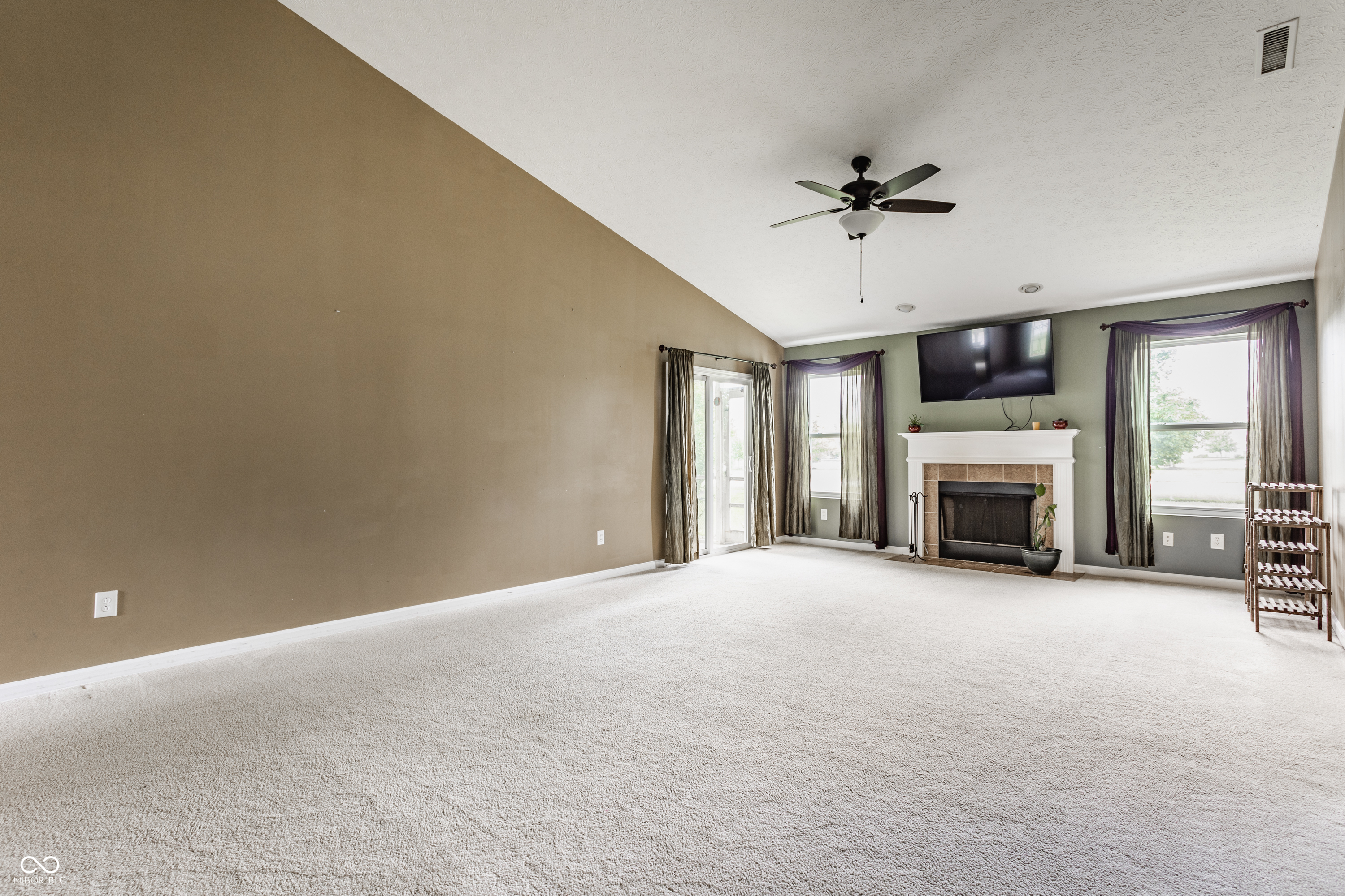3872 Dusty Sands Road Whitestown, IN 46075 - Photo 5 of 24 Gallery Image 5