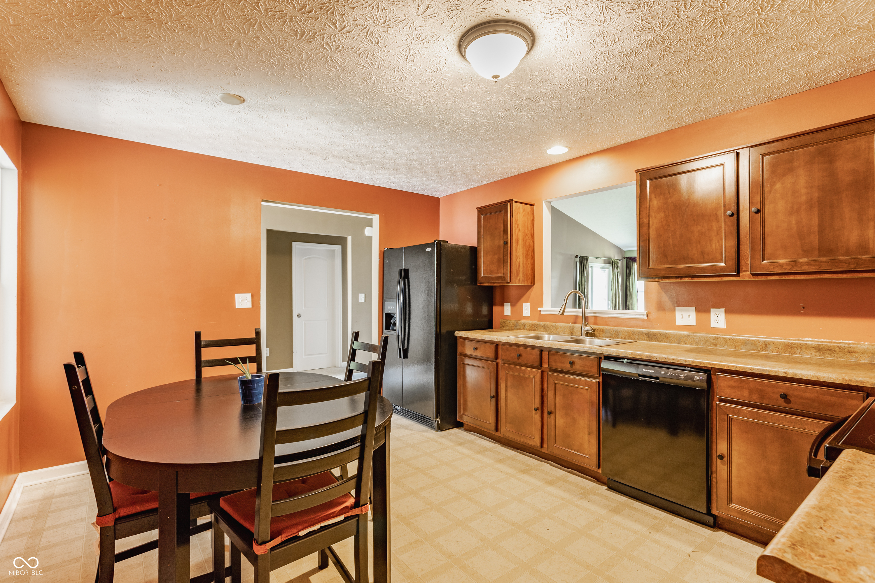 3872 Dusty Sands Road Whitestown, IN 46075 - Photo 10 of 24 Gallery Image 10