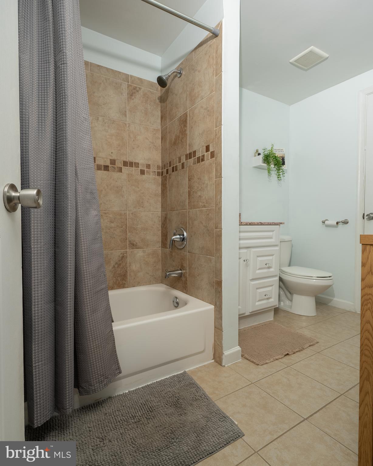 1816 Cremen Road Pasadena, MD 21122 - Photo 21 of 46 Second Full Bathroom