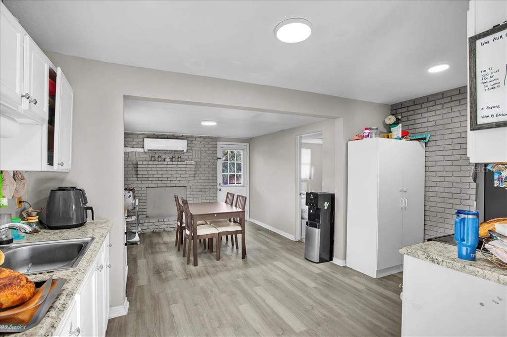 4017 Watson Road Tampa, FL 33610 - Photo 18 of 39