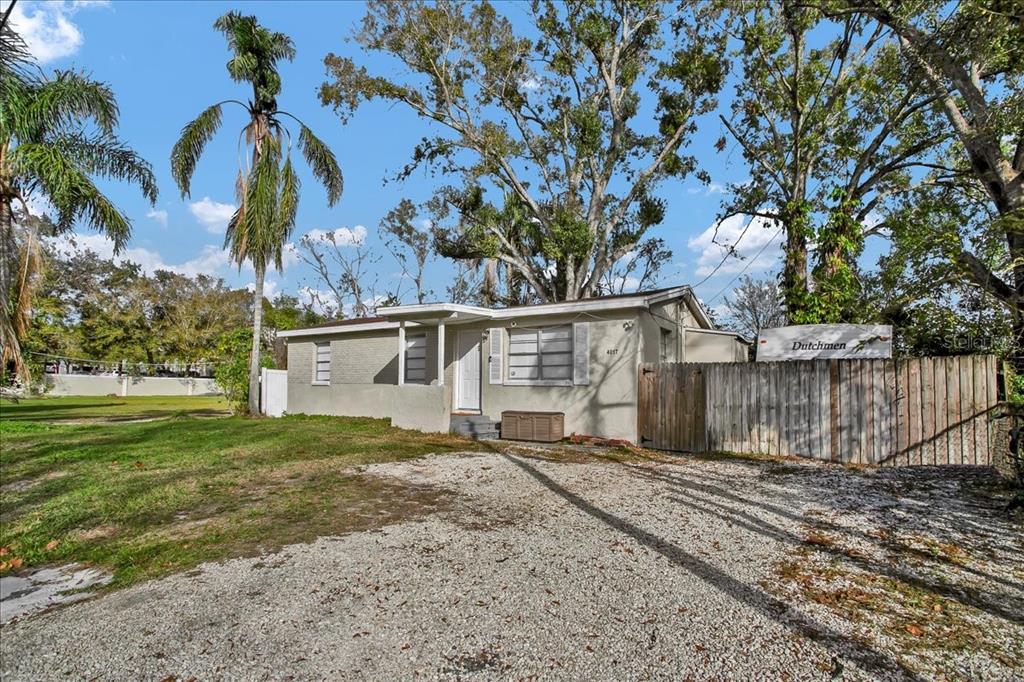 4017 Watson Road Tampa, FL 33610 - Photo 2 of 39