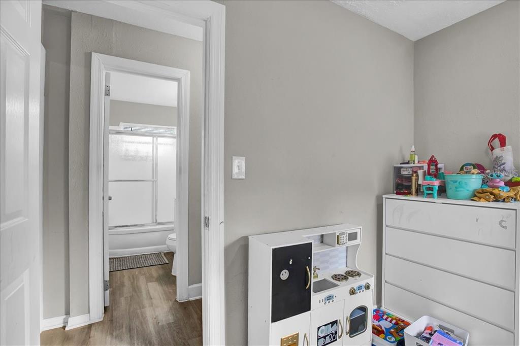 4017 Watson Road Tampa, FL 33610 - Photo 30 of 39