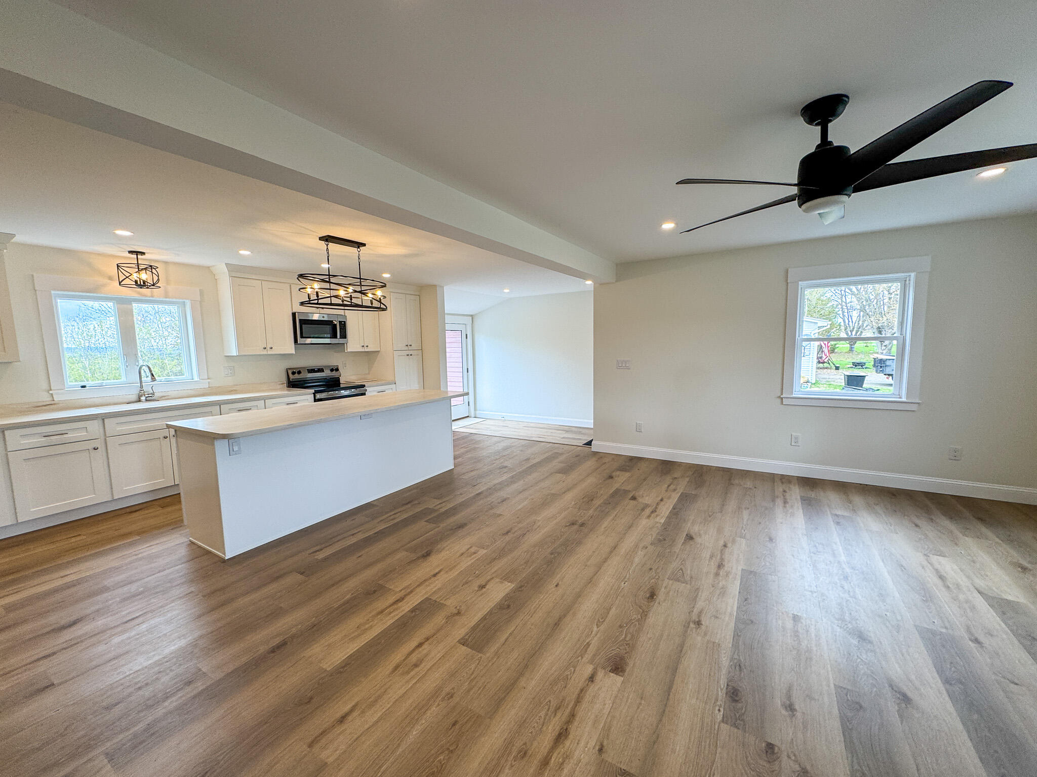 489 Enfield Road Lincoln, ME 04457 - Photo 12 of 37 11