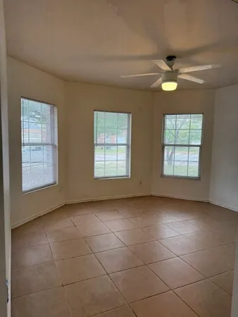 $1,900 | 710 Eaglecreek Drive, Leander, TX 78641